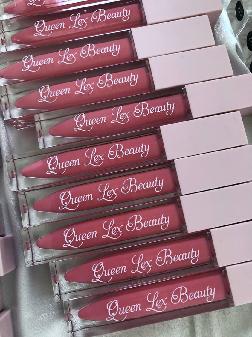 Luxe Lip Gloss: Pretty
